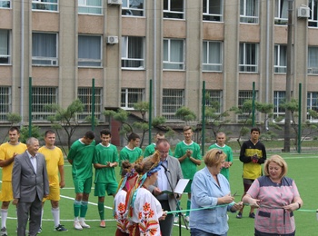 УРОЧИСТЕ ВІДКРИТТЯ НОВОГО СПОРТИВНОГО МАЙДАНЧИКА